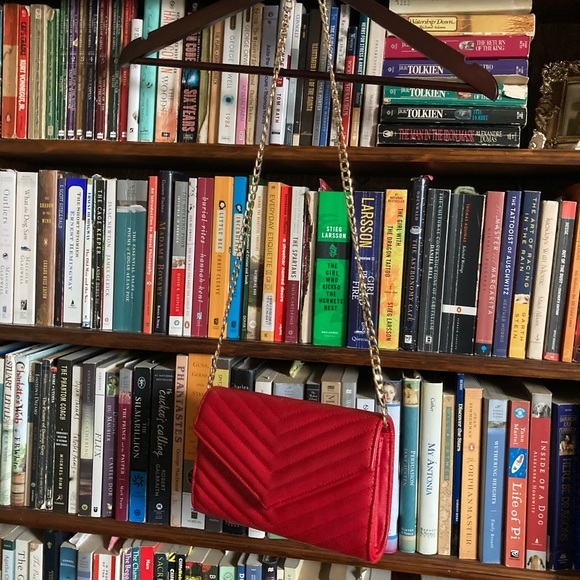 Red Purse - Picture 2 of 5